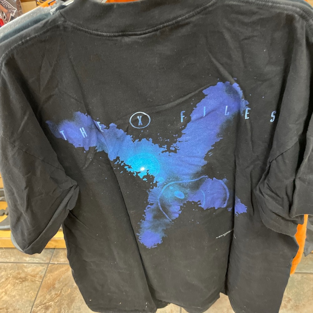 Stanley desantis t shirt “the x files”